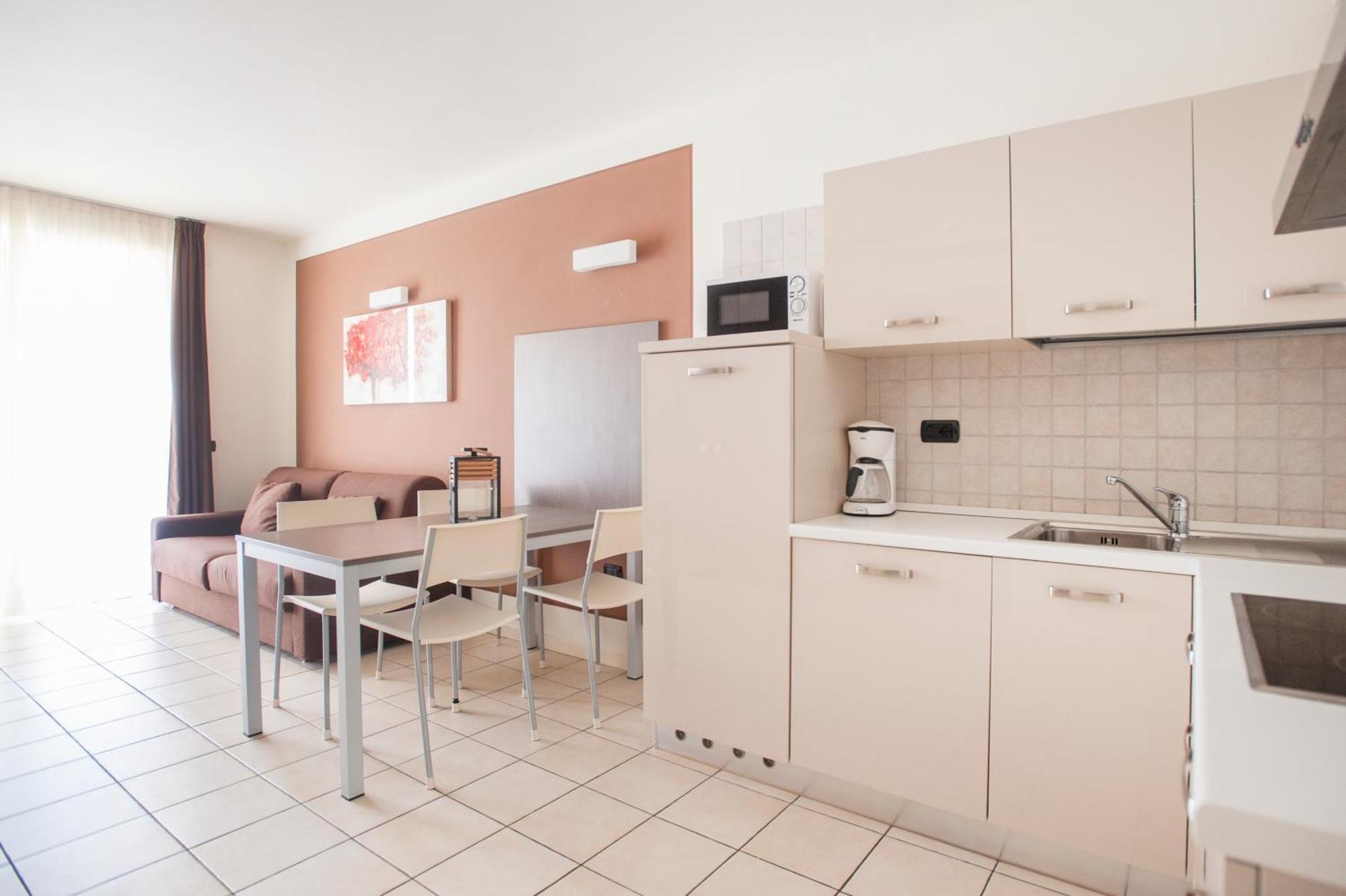 Residence Maroadi Torbole Sul Garda Exterior foto